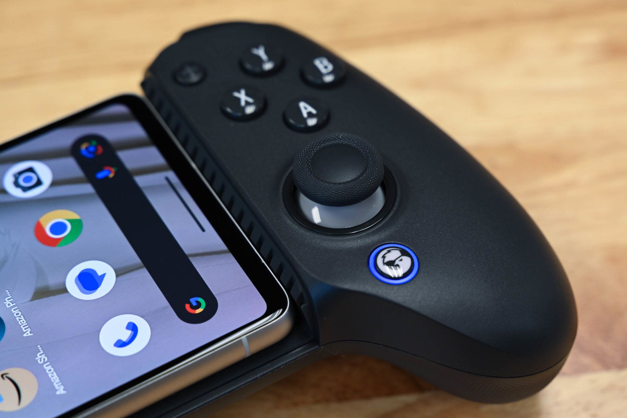 G8+ light on Galileo Wireless Mobile Gaming Controller -2