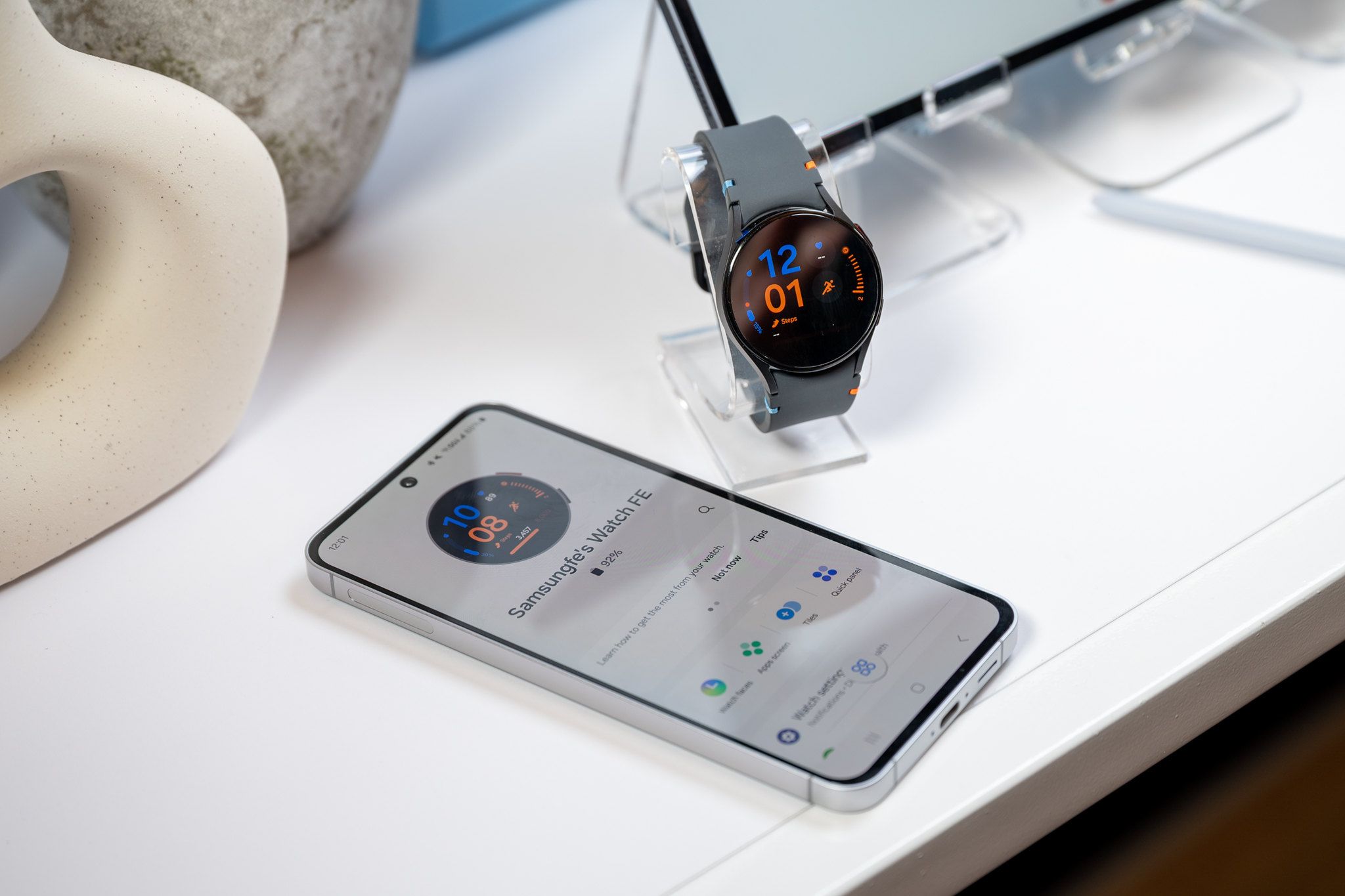 Samsung Galaxy S24 Fe Galaxy Watch LTE