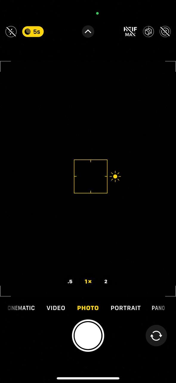 Setting the focus and exposure on the iPhone