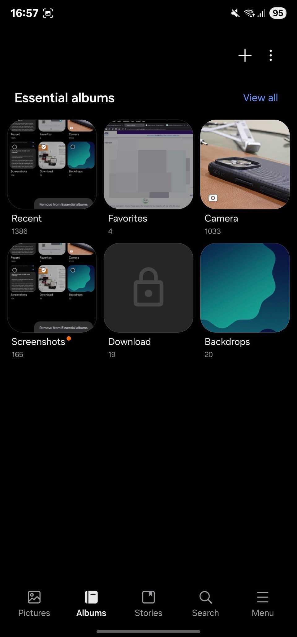 Padlock icon on locked album in Gallery.