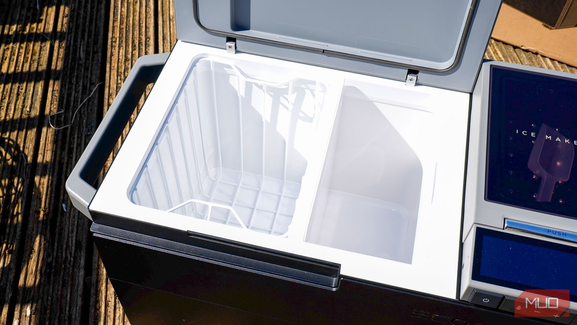 ecoflow glacier portable fridge freezer - inside view