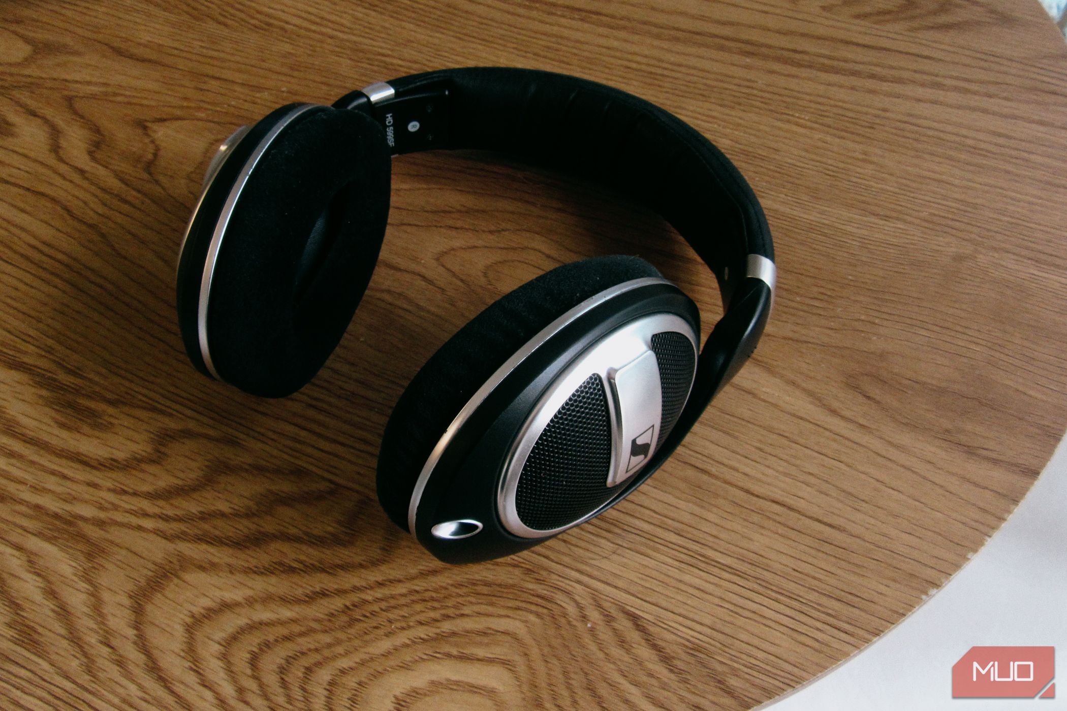 Sennheiser HD 599 SE Headphone with microphone - Black