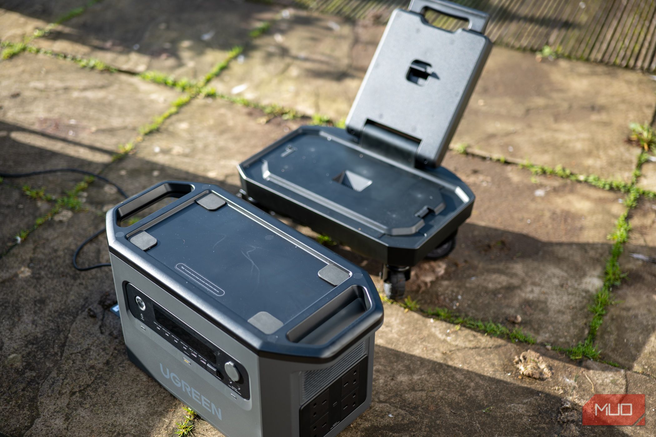 ugreen powerroam gs2200 - detached from wheel base