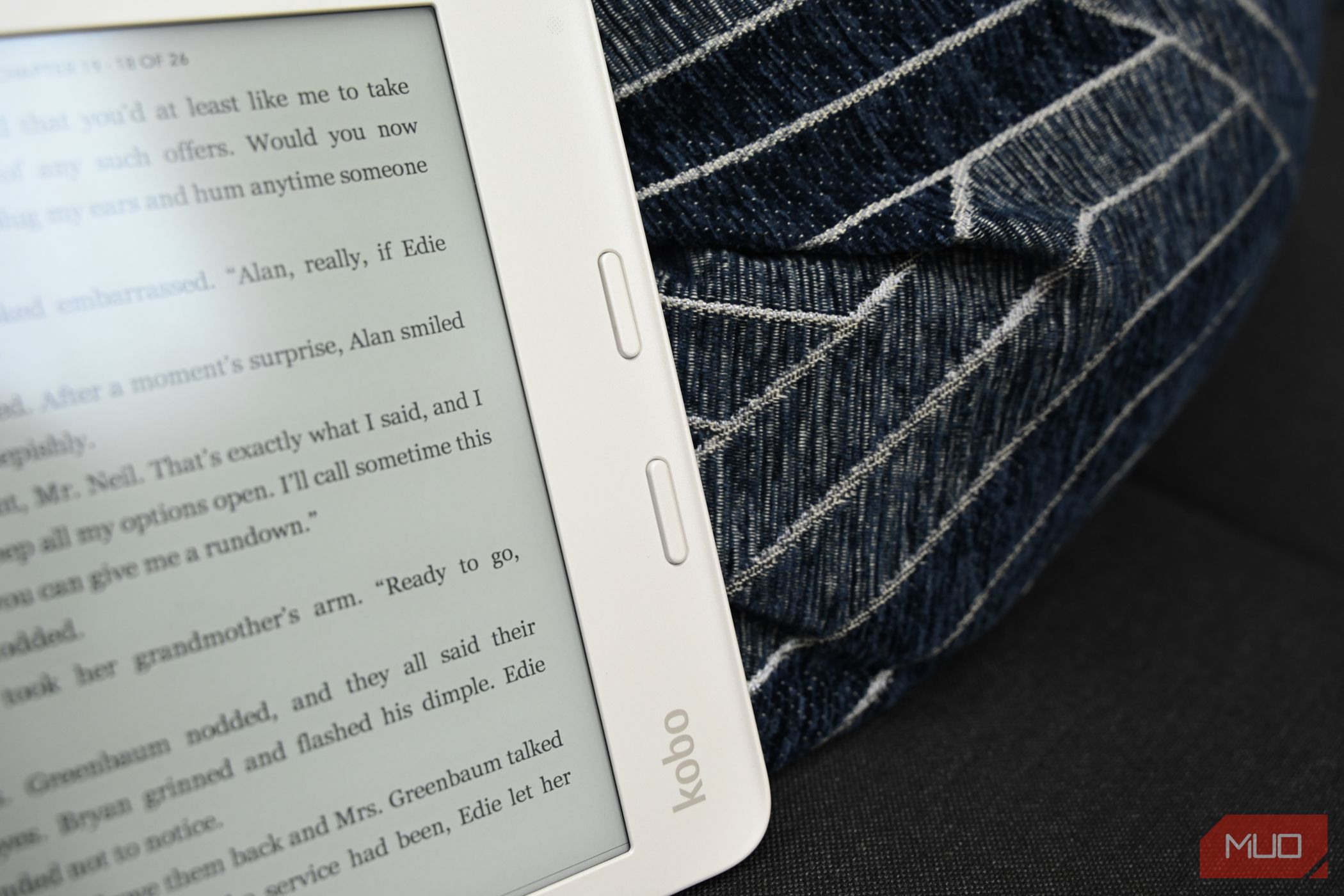 Buttons on the Kobo Libra 2