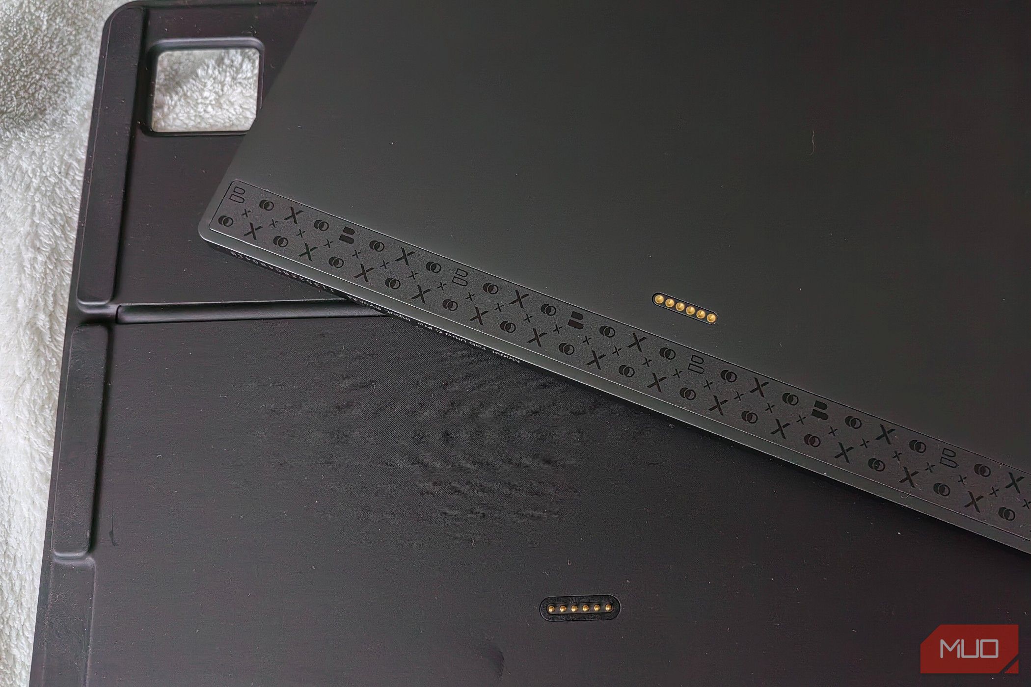 Tab Ultra C Pro Pogo Pins with Keyboard case