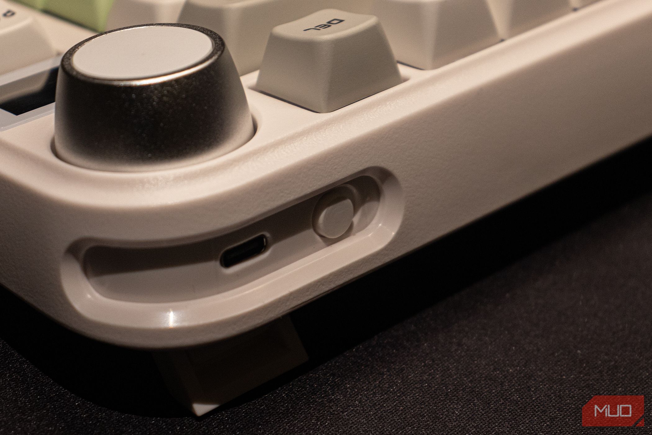 Epomaker TH80-X USB-C and power switch