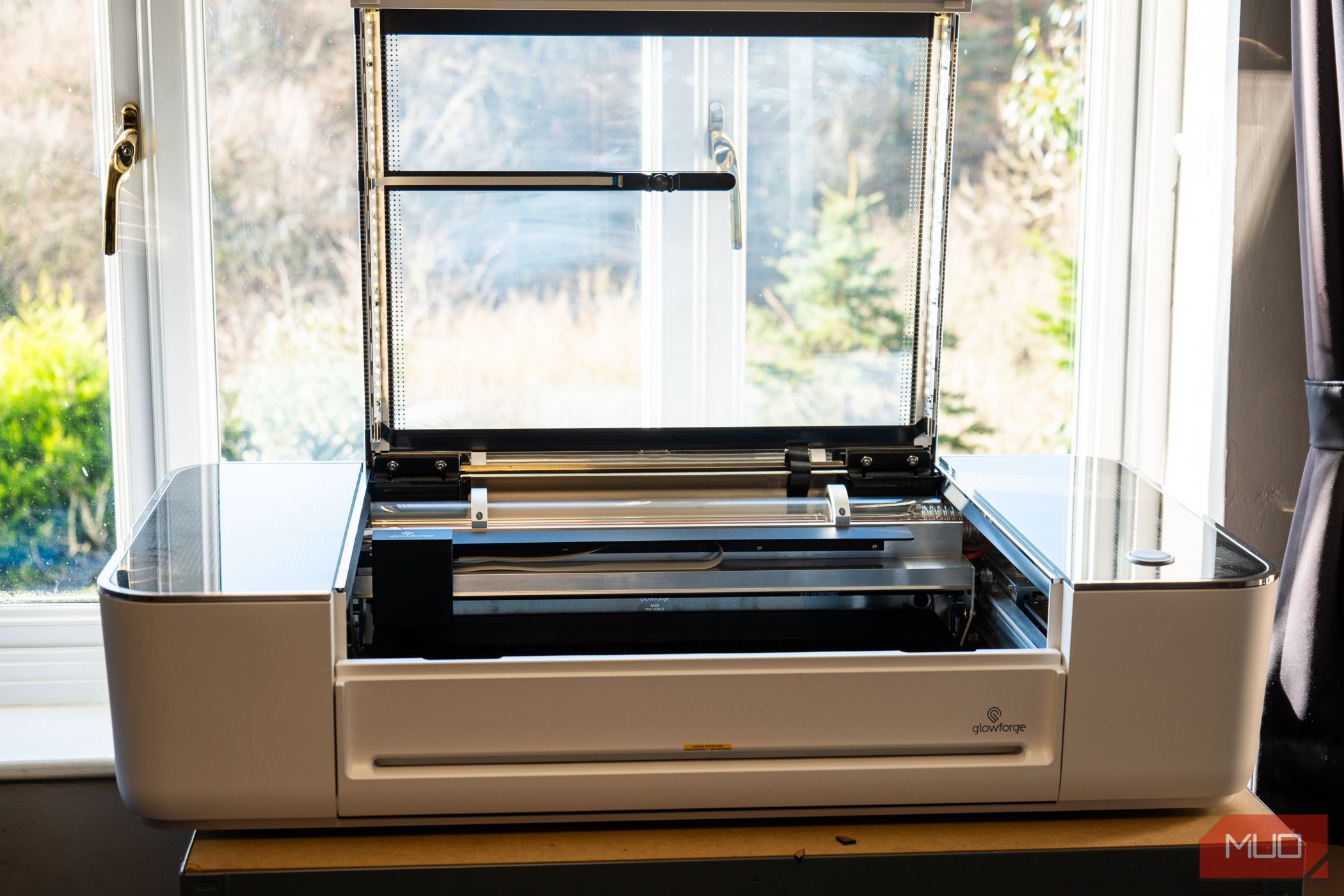 glowforge pro - featured front view