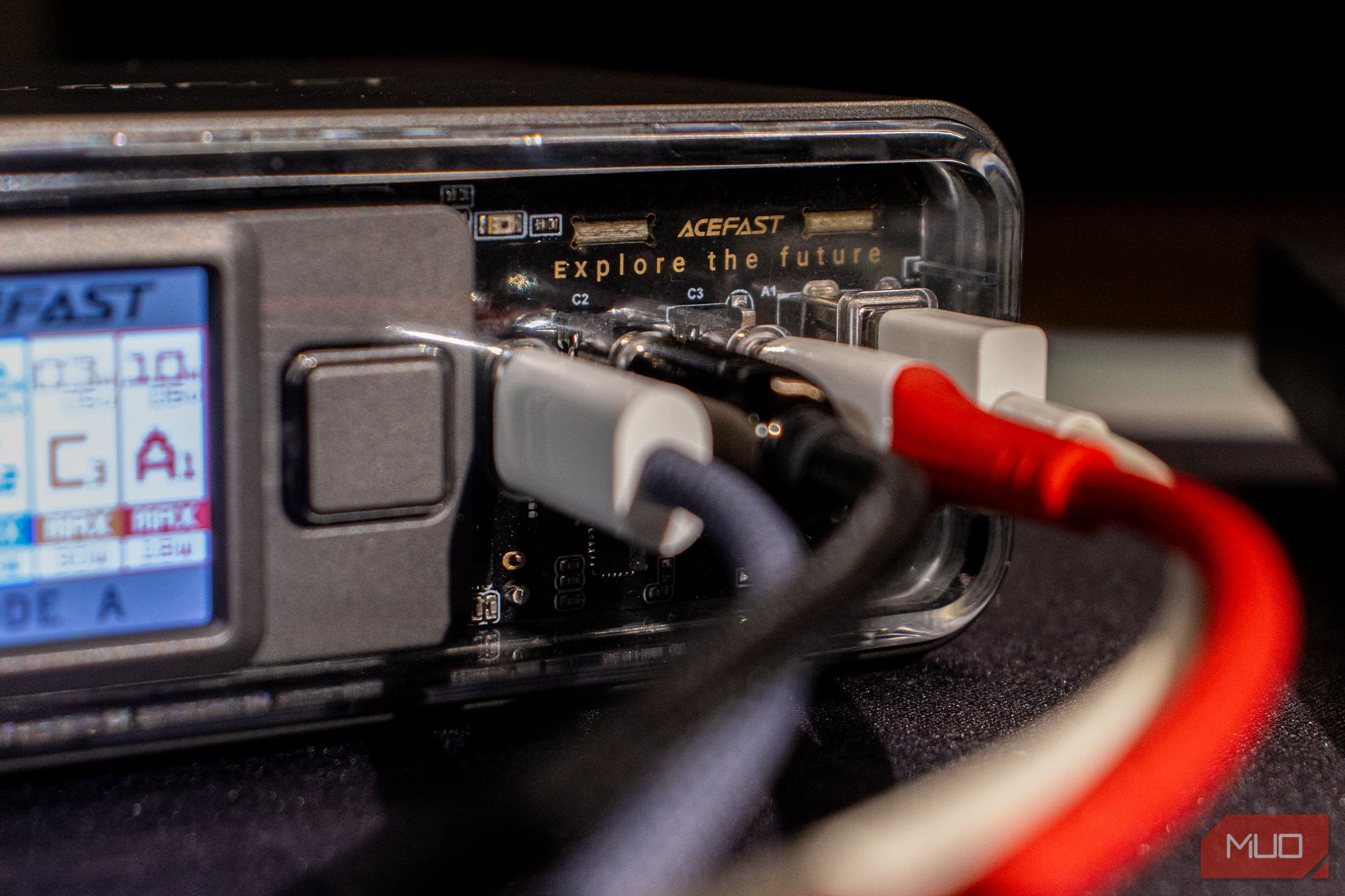 Acefast Z4 PD218W GaN Charger charging four devices