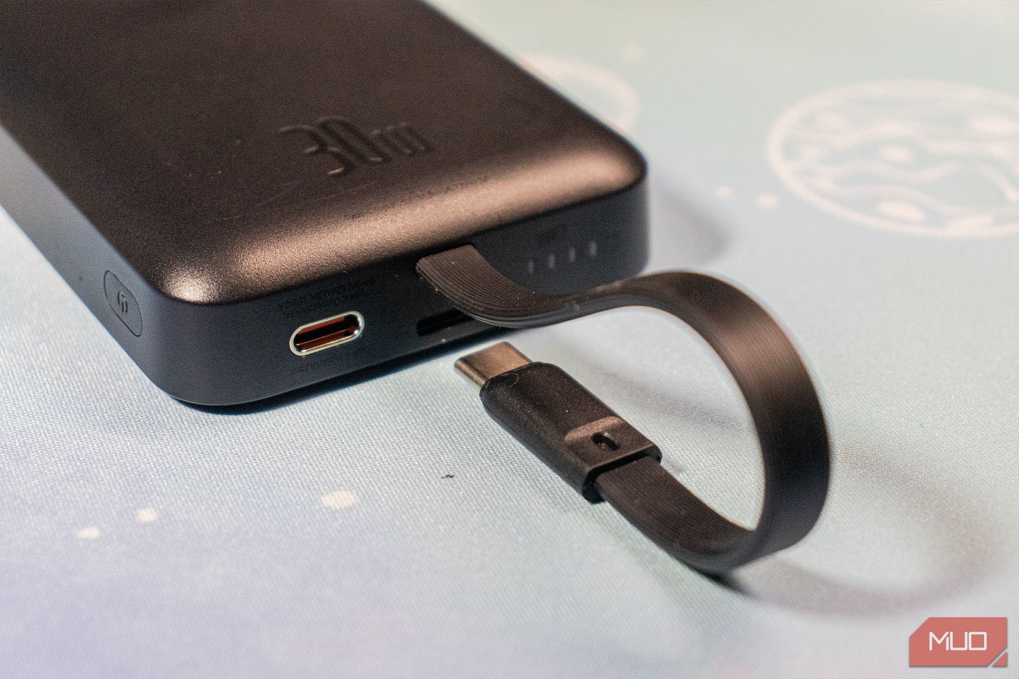 Baseus Magnetic Power Bank Review: No MagSafe? No Problem!