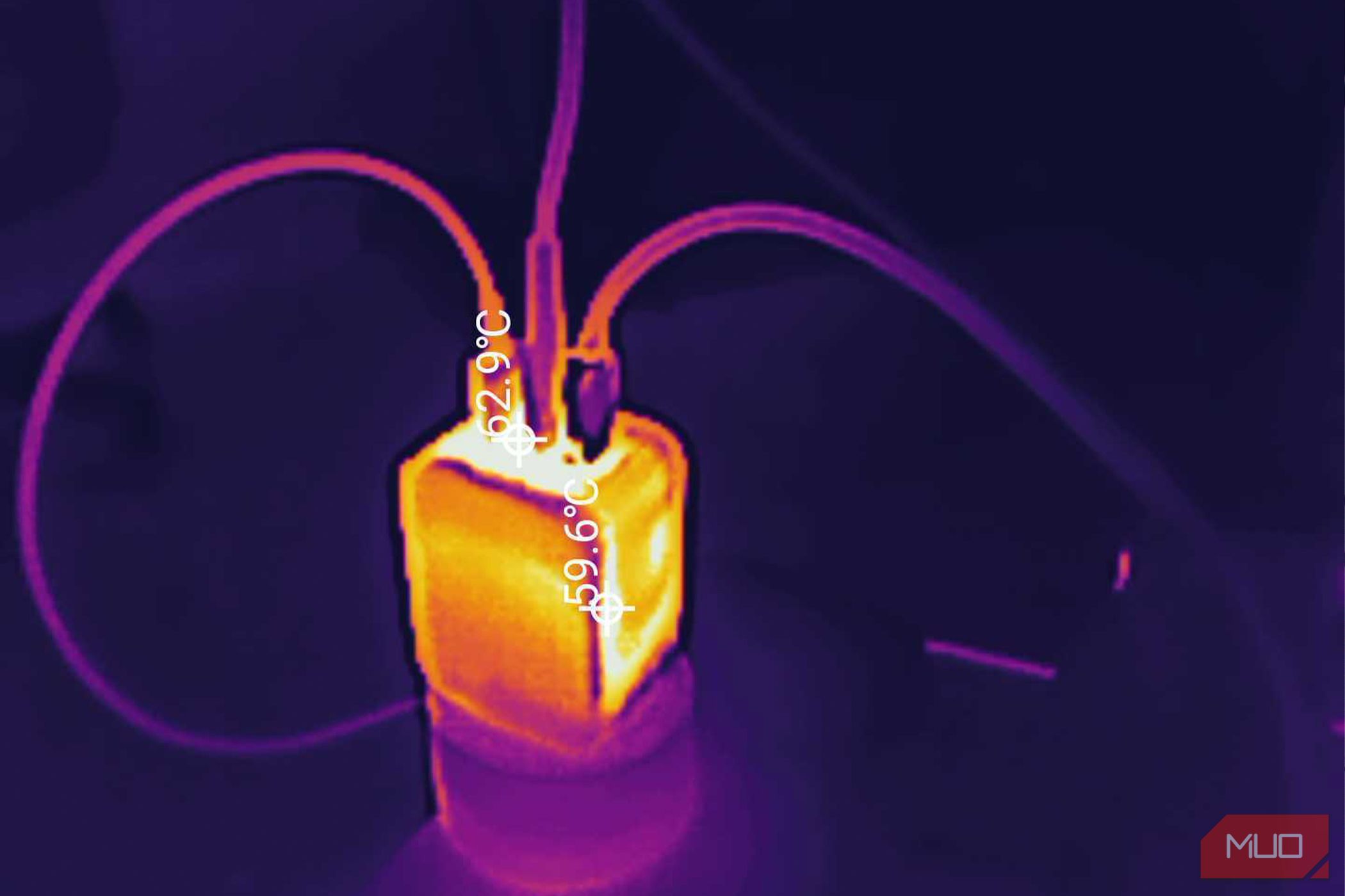 Ugreen Nexode Pro 65W Charger infrared view showing max temperature