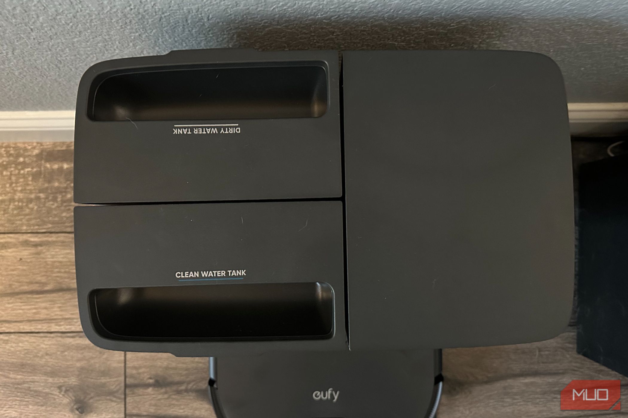 eufy x10 pro omni top look
