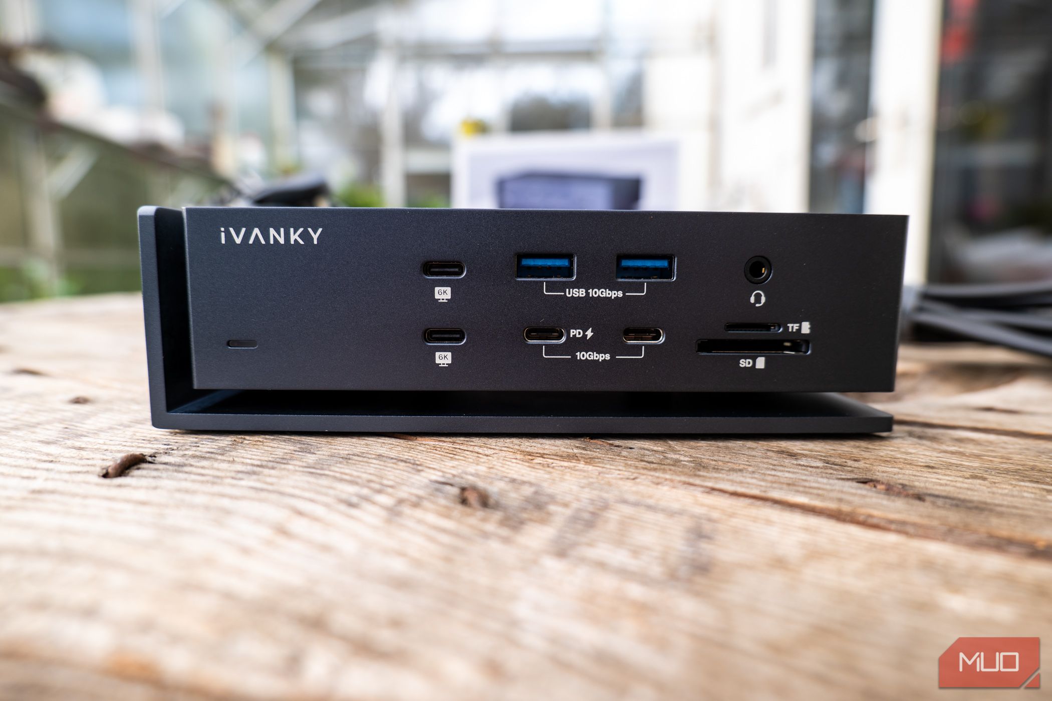 ivanky fusiondock max 1 - front ports