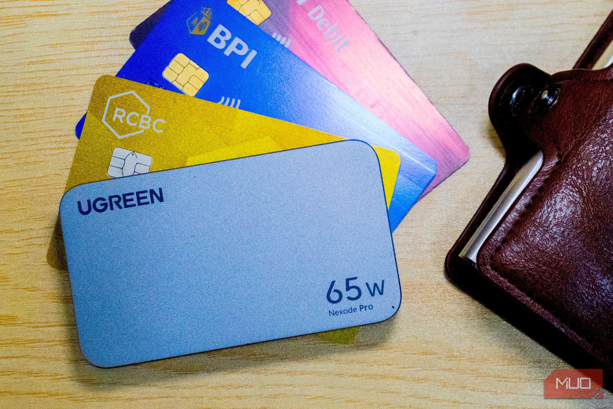 Ugreen Nexode Pro 65W Slim Charger with bank cards