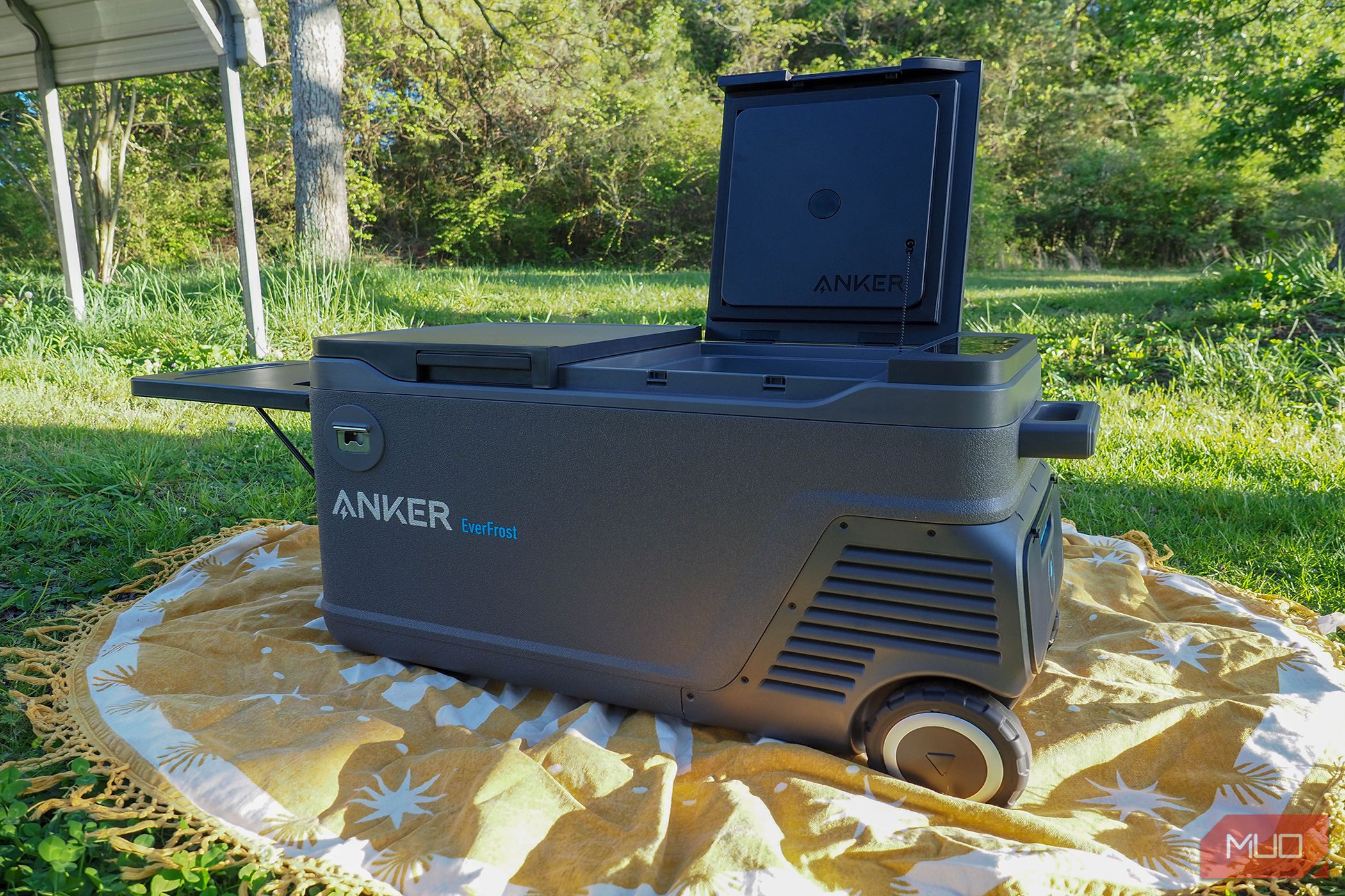 Anker EverFrost Dual-Zone Powered Cooler 50 featured image