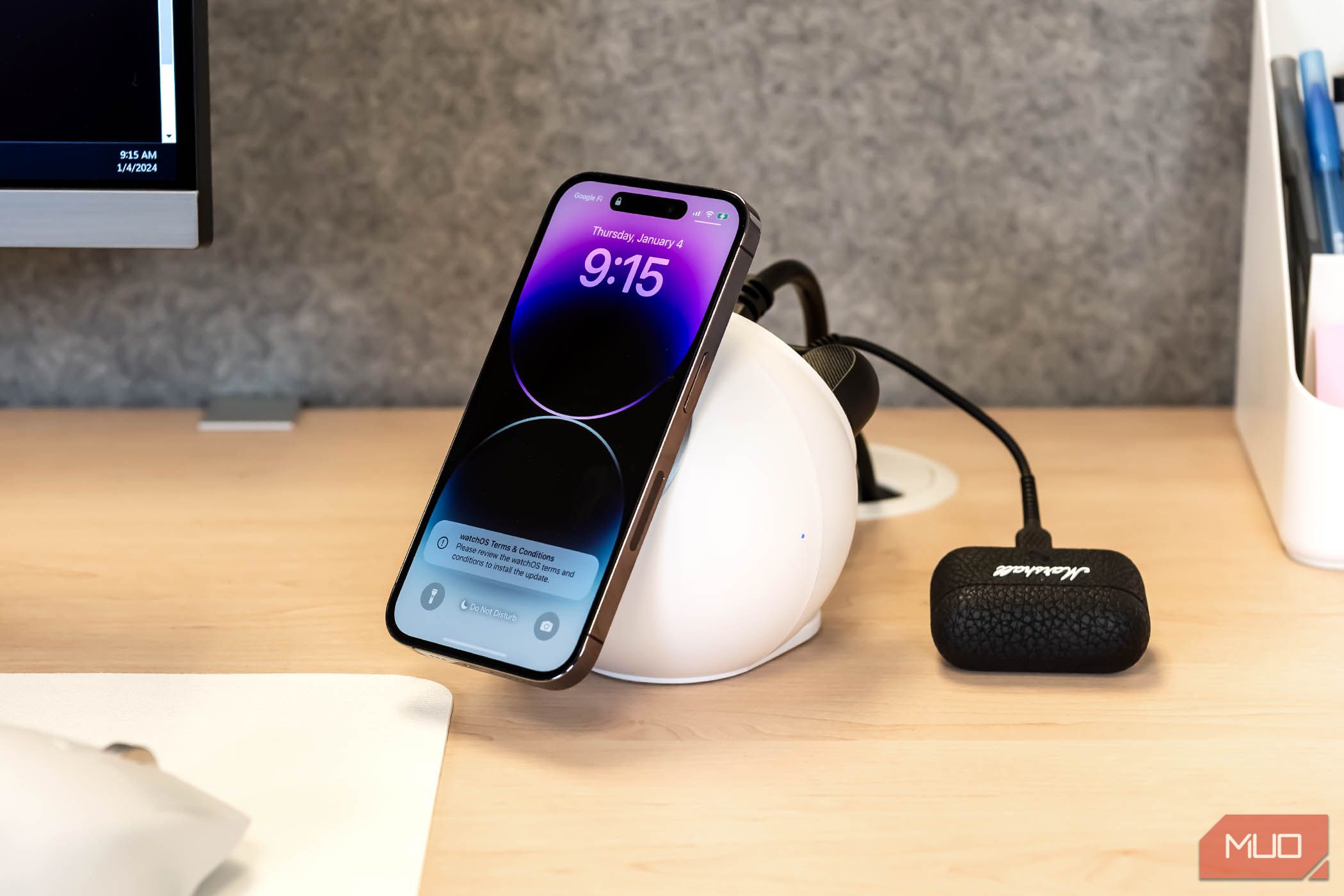 Charging an iPhone on the Anker MagGo Magnetic Charging Station 8 in 1