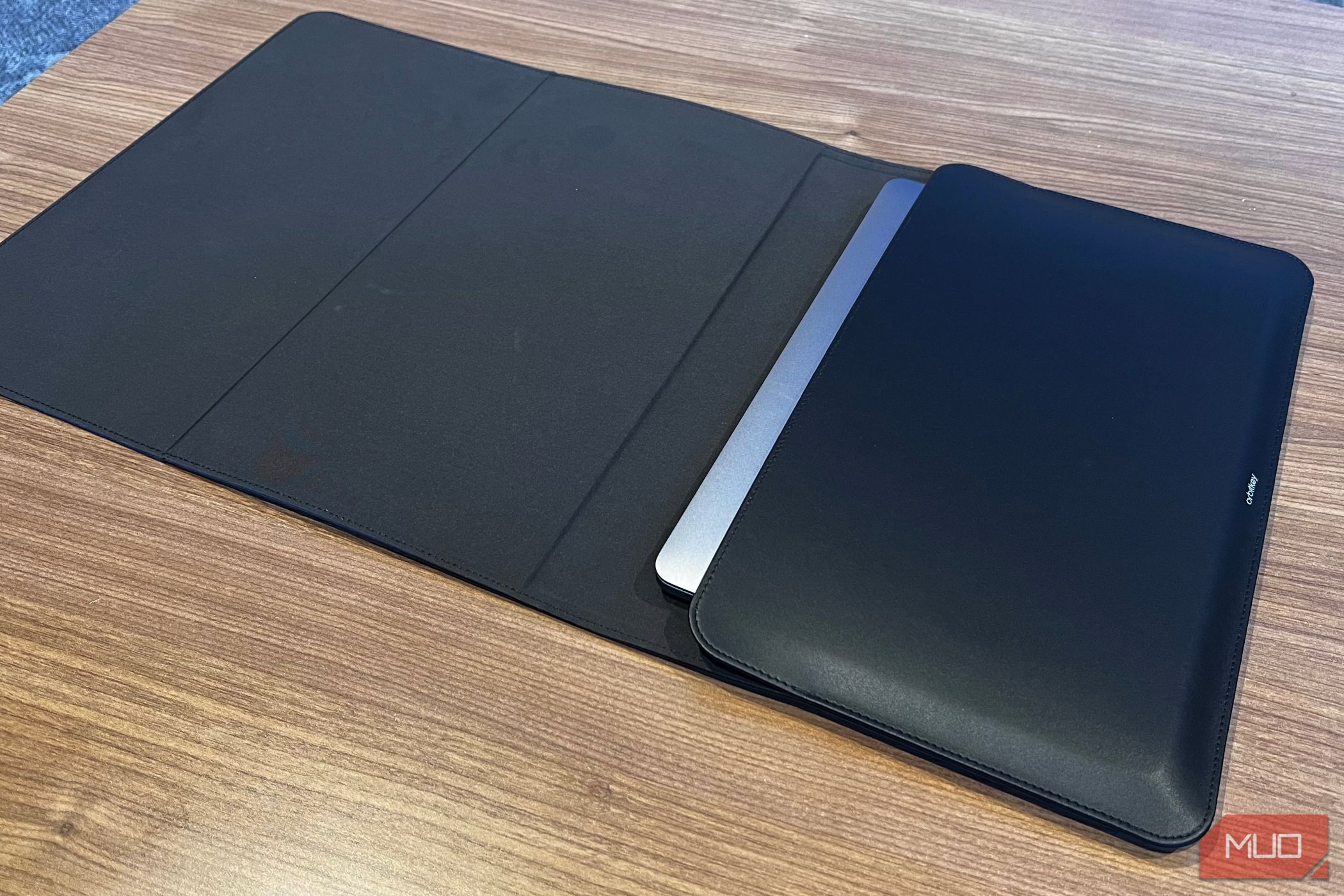 Orbitkey Hybrid Laptop Sleeve Laptop Sleeve