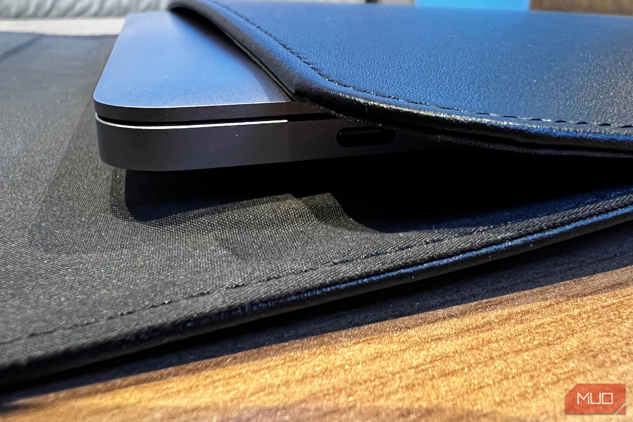 Orbitkey Hybrid Laptop Sleeve Port Access