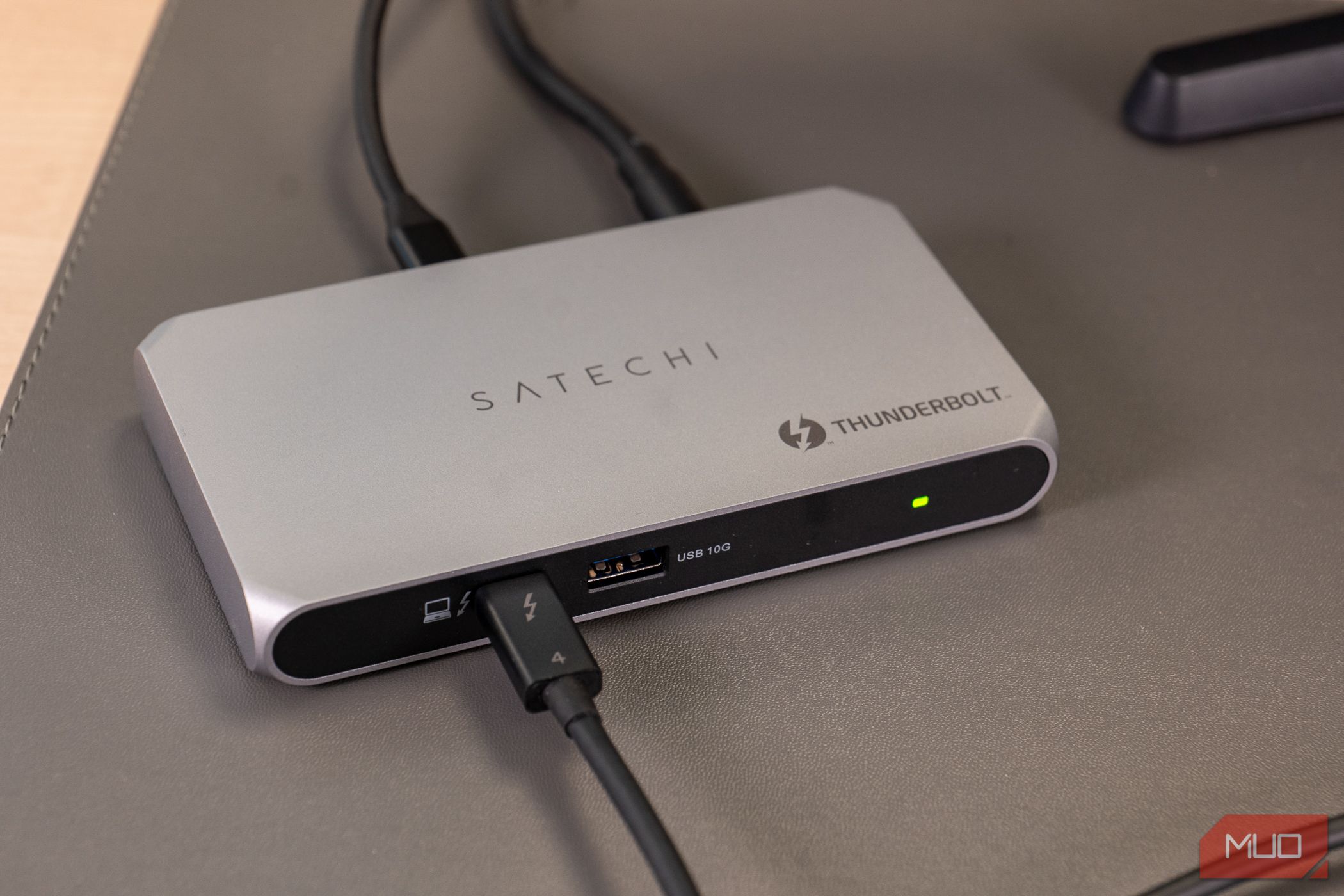 satechi thunderbolt 4 slim hub pro front