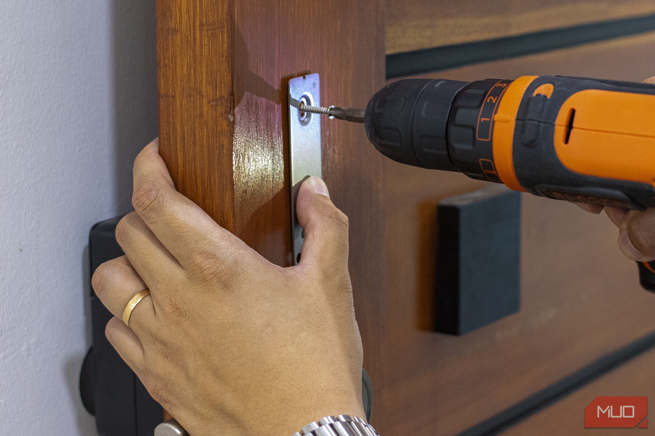 SwitchBot Keypad Touch frame installation