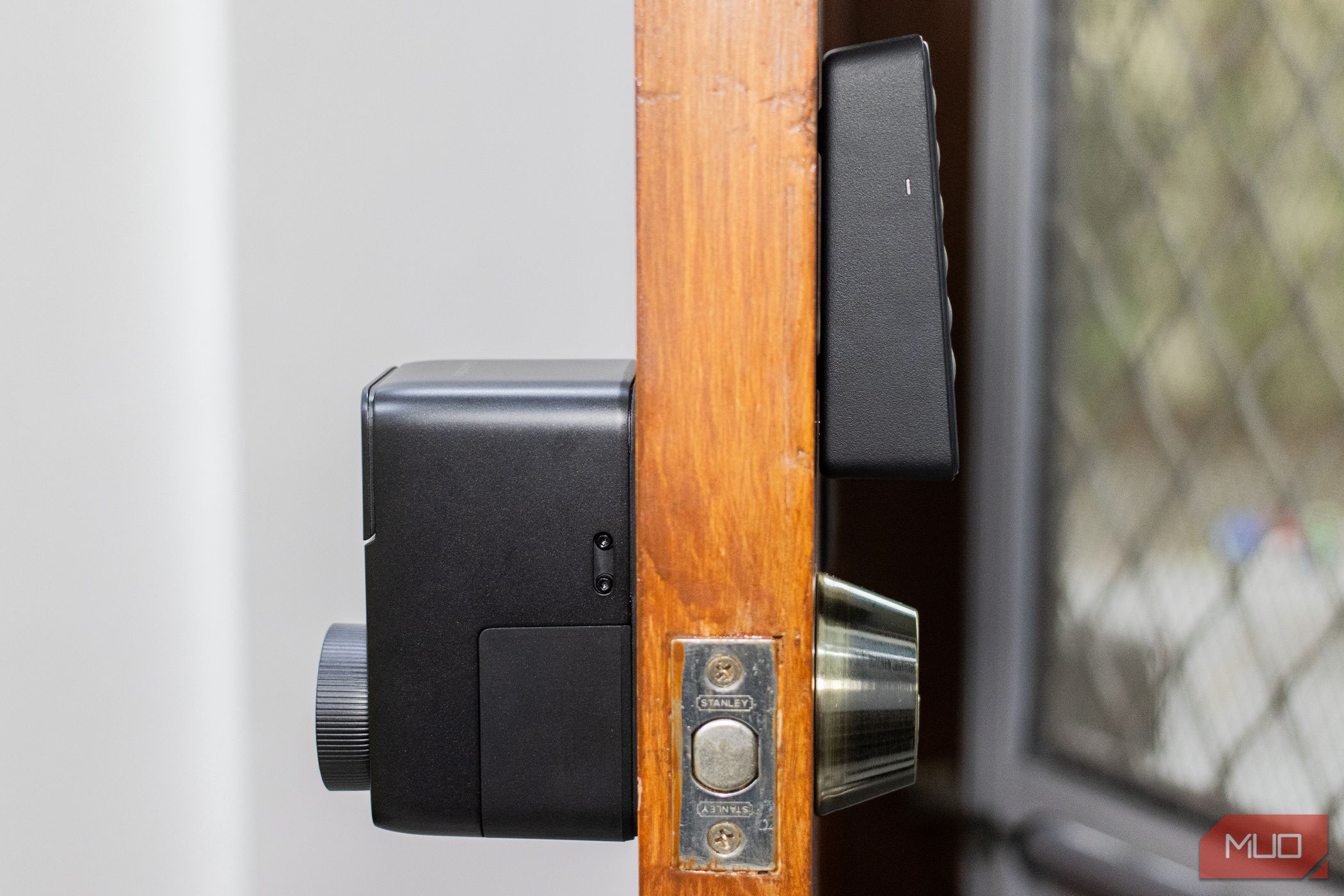 SwitchBot Lock Pro and Keypad Touch on door