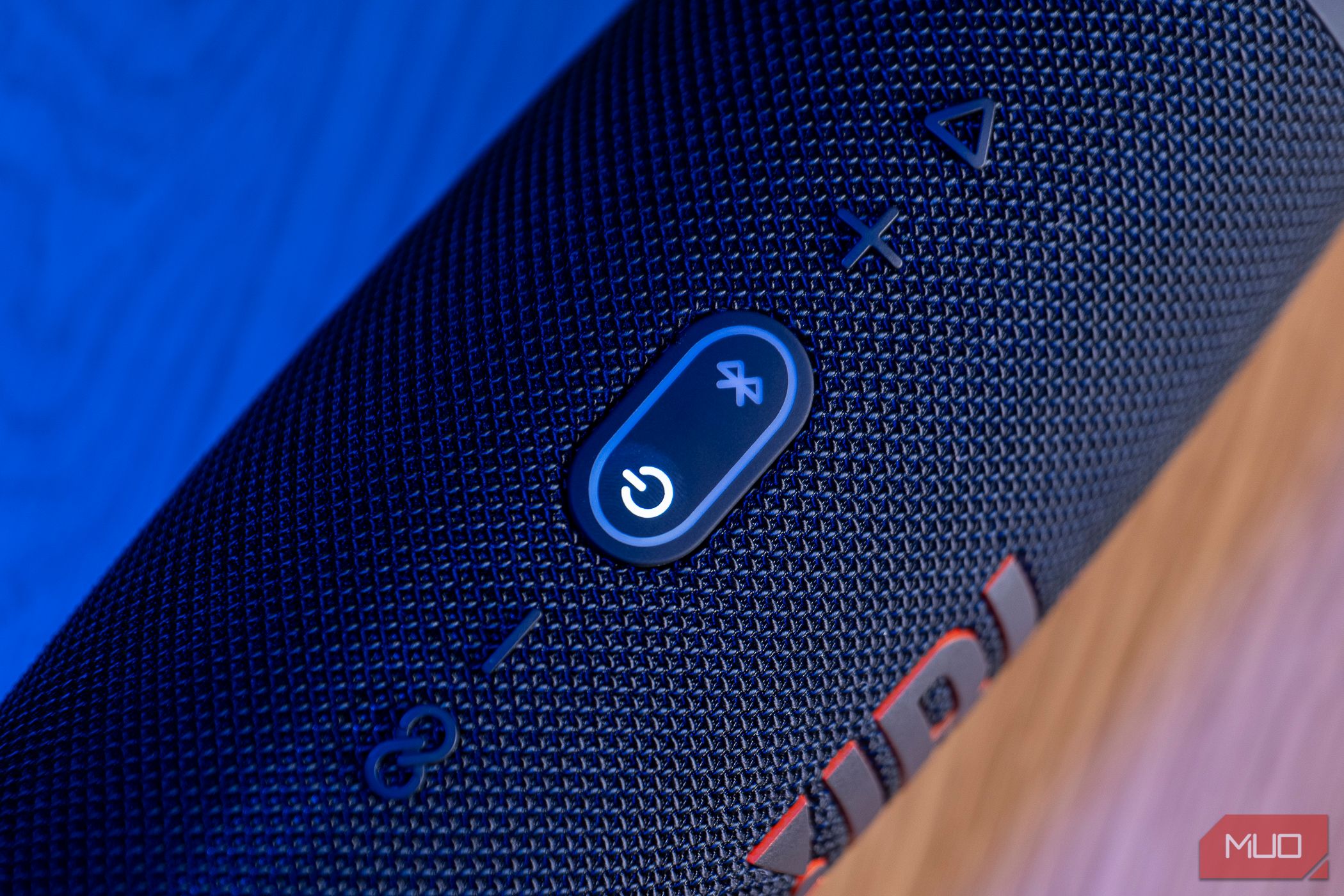 The control buttons on the JBL Charge 5