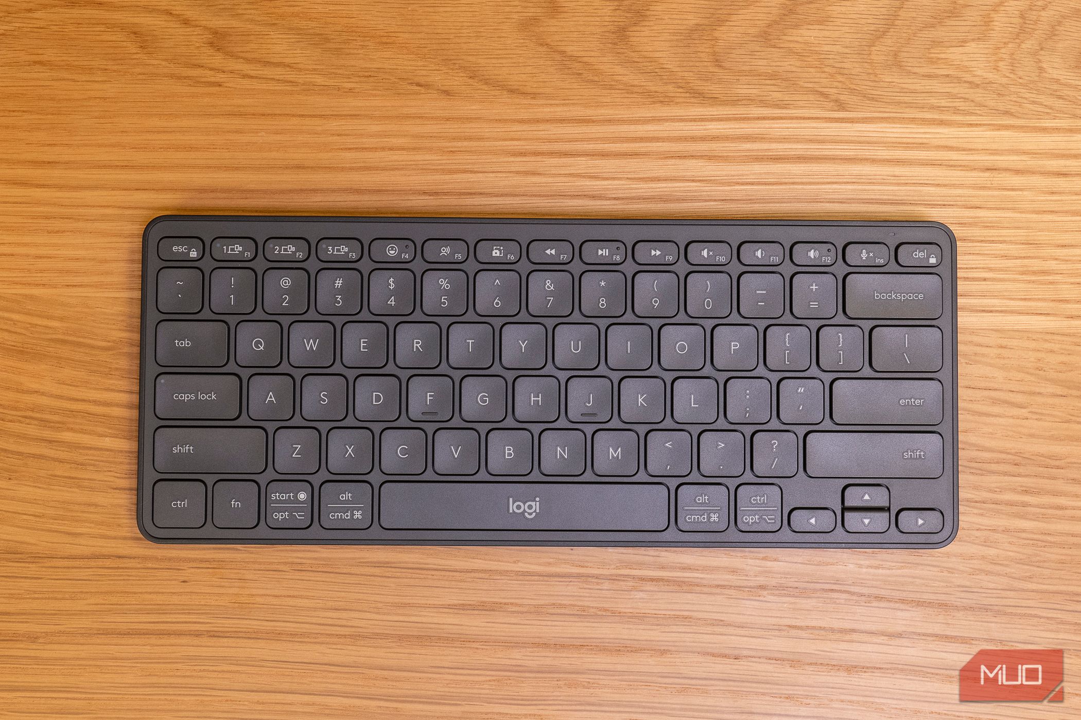 Teclado do Logitech Casa Pop-up Desk