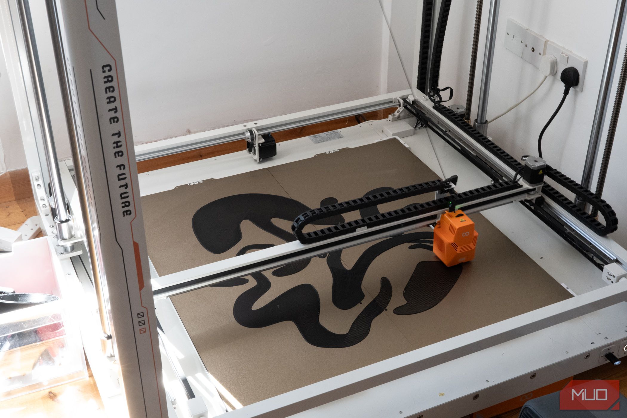 elegoo orangestorm giga review- organic print 1