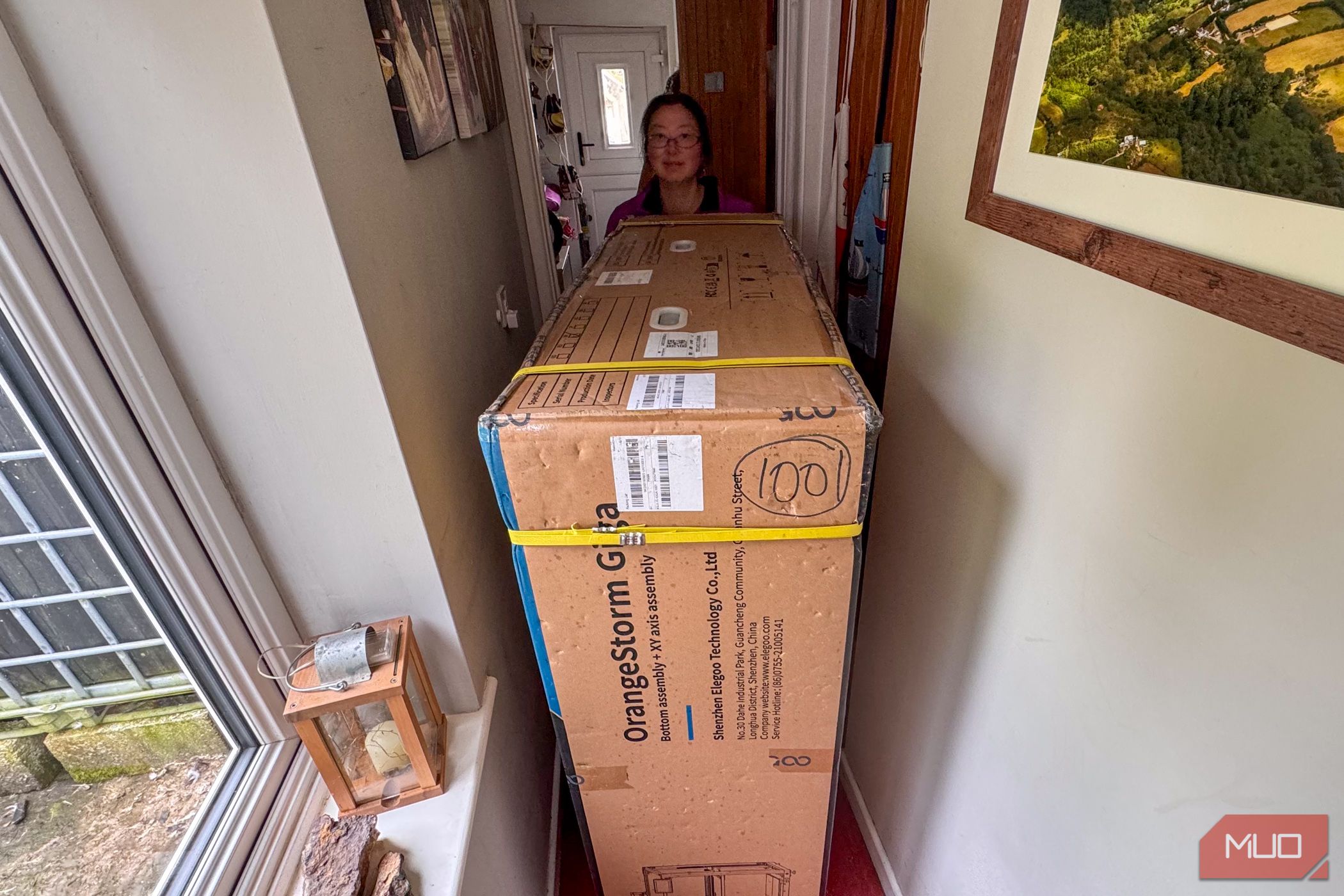 elegoo orangestorm giga review- tight corridor massive box