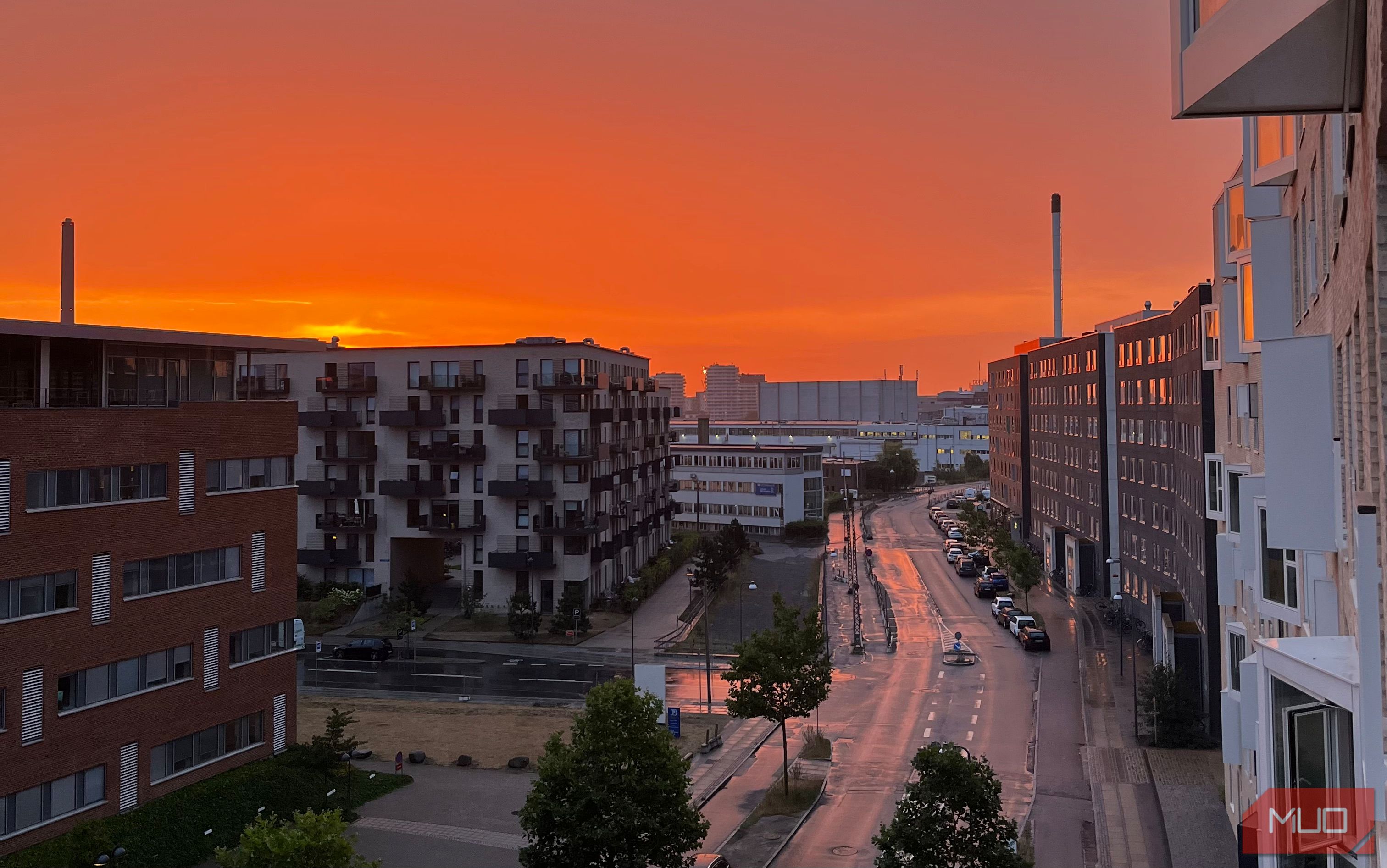 An image of a sunrise showing backlighting