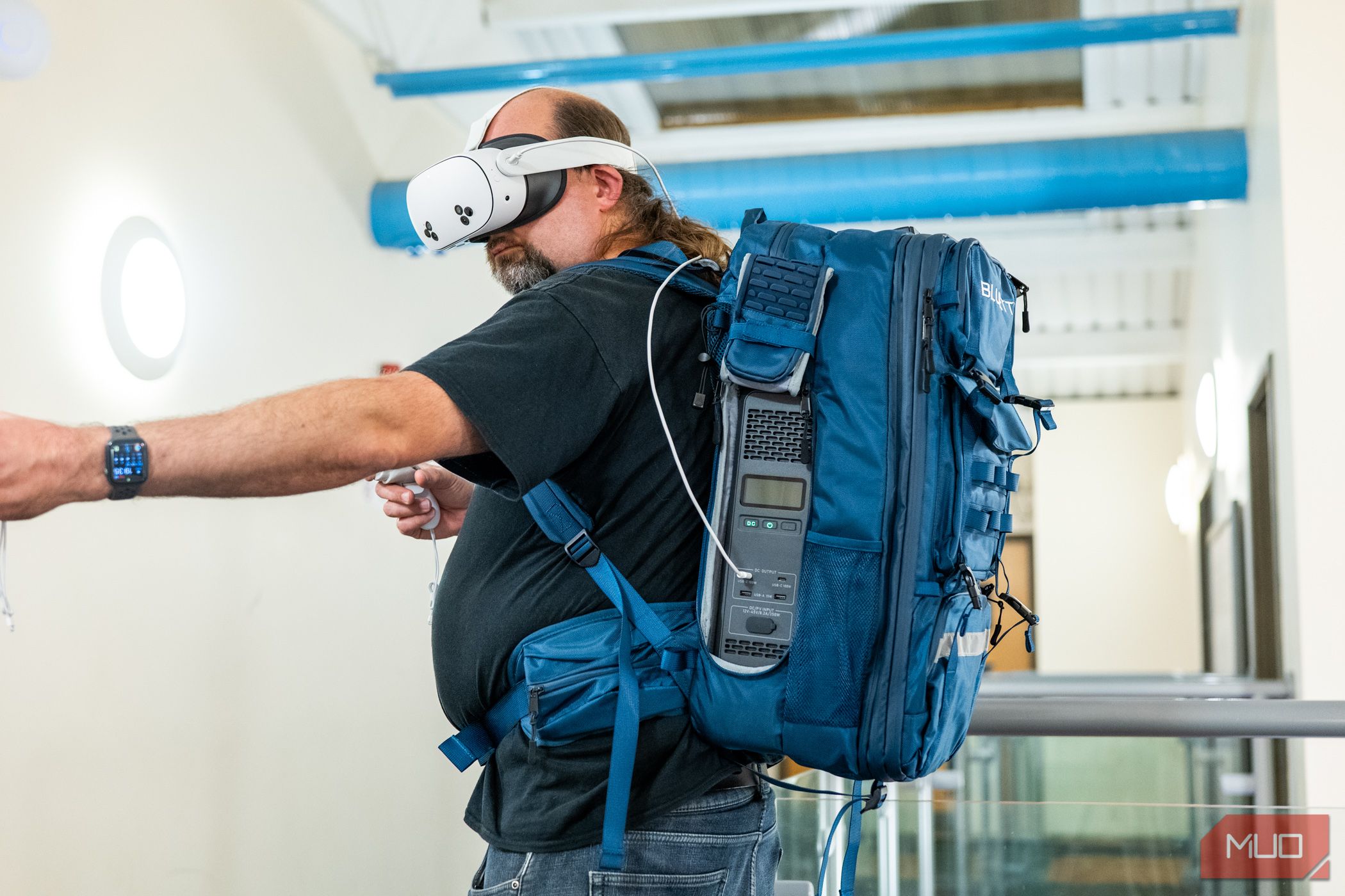 bluetti handsfree 2 review - VR gaming backpack