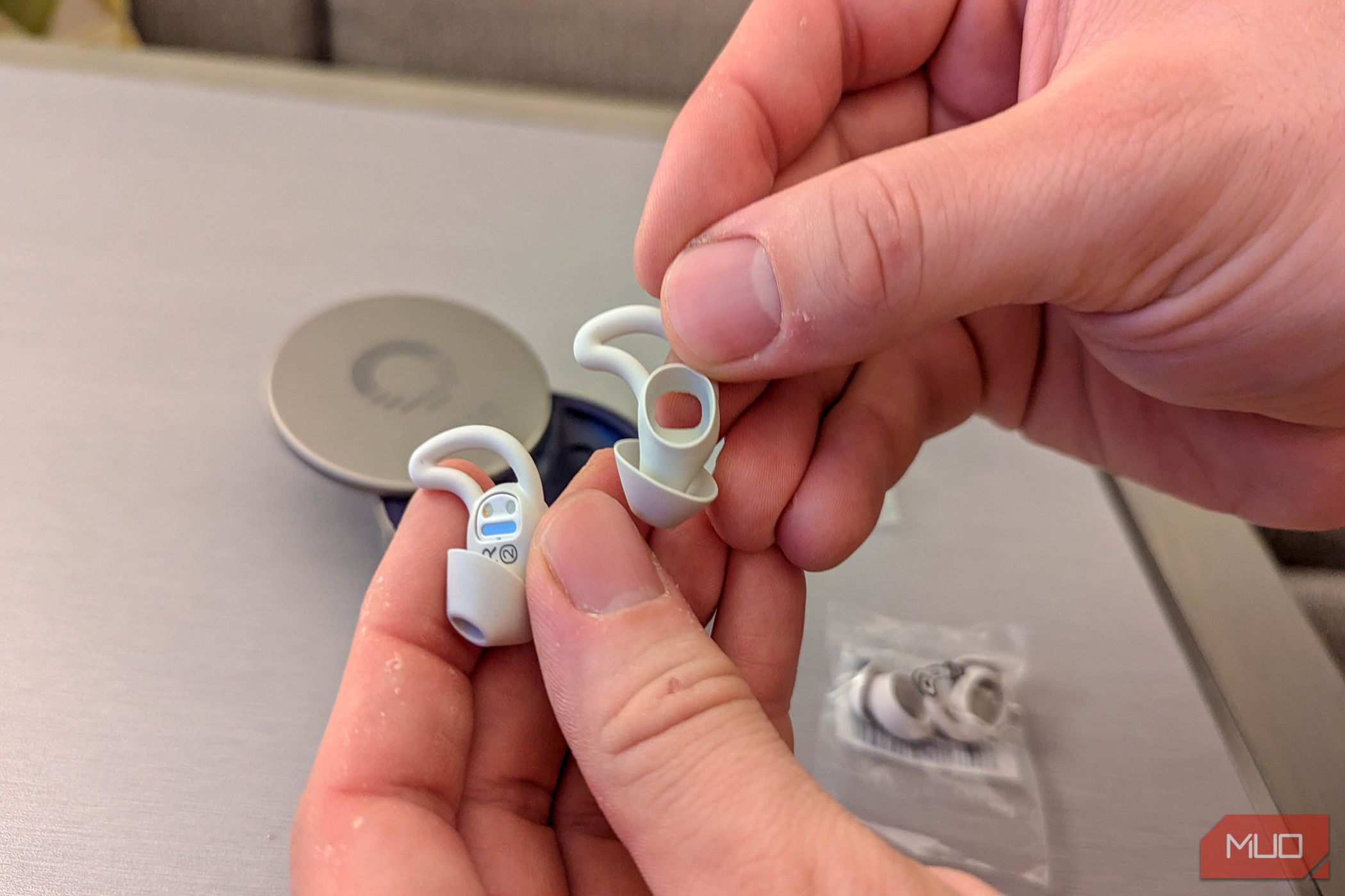 Ozlo Sleepbuds changing out silicone tips