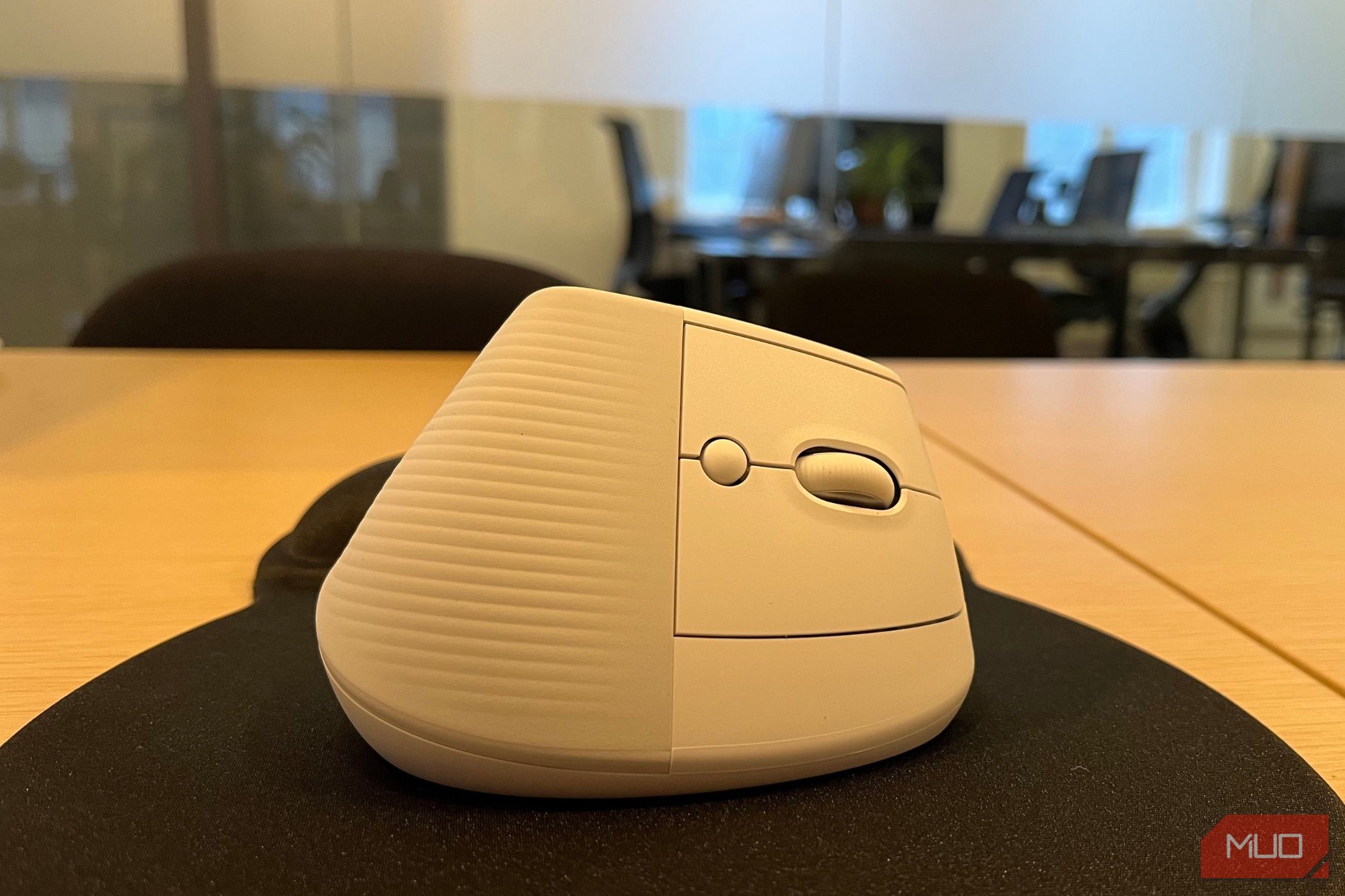 I Bought a Wireless Mouse For My Laptop, and I'll Never Use the Useless Trackpad Again