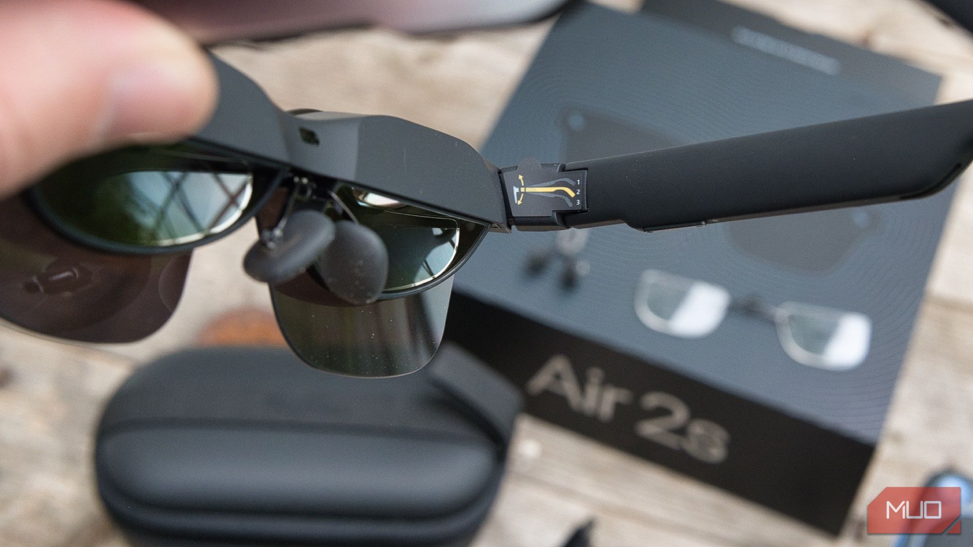 RayNeo Air 2S review - angle adjustment of lenses