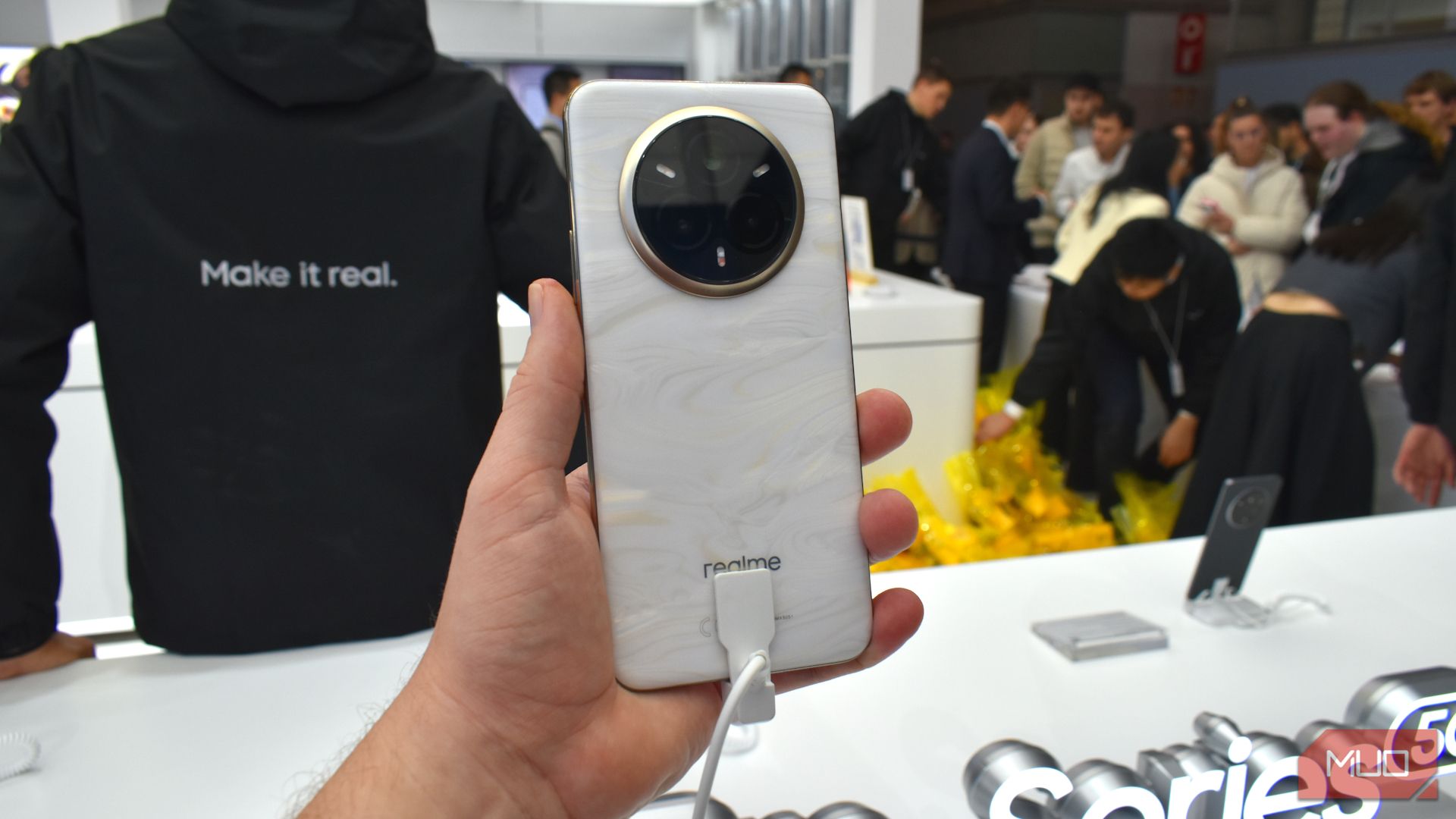 realme 14 pro 5g smartphone at mwc 2025