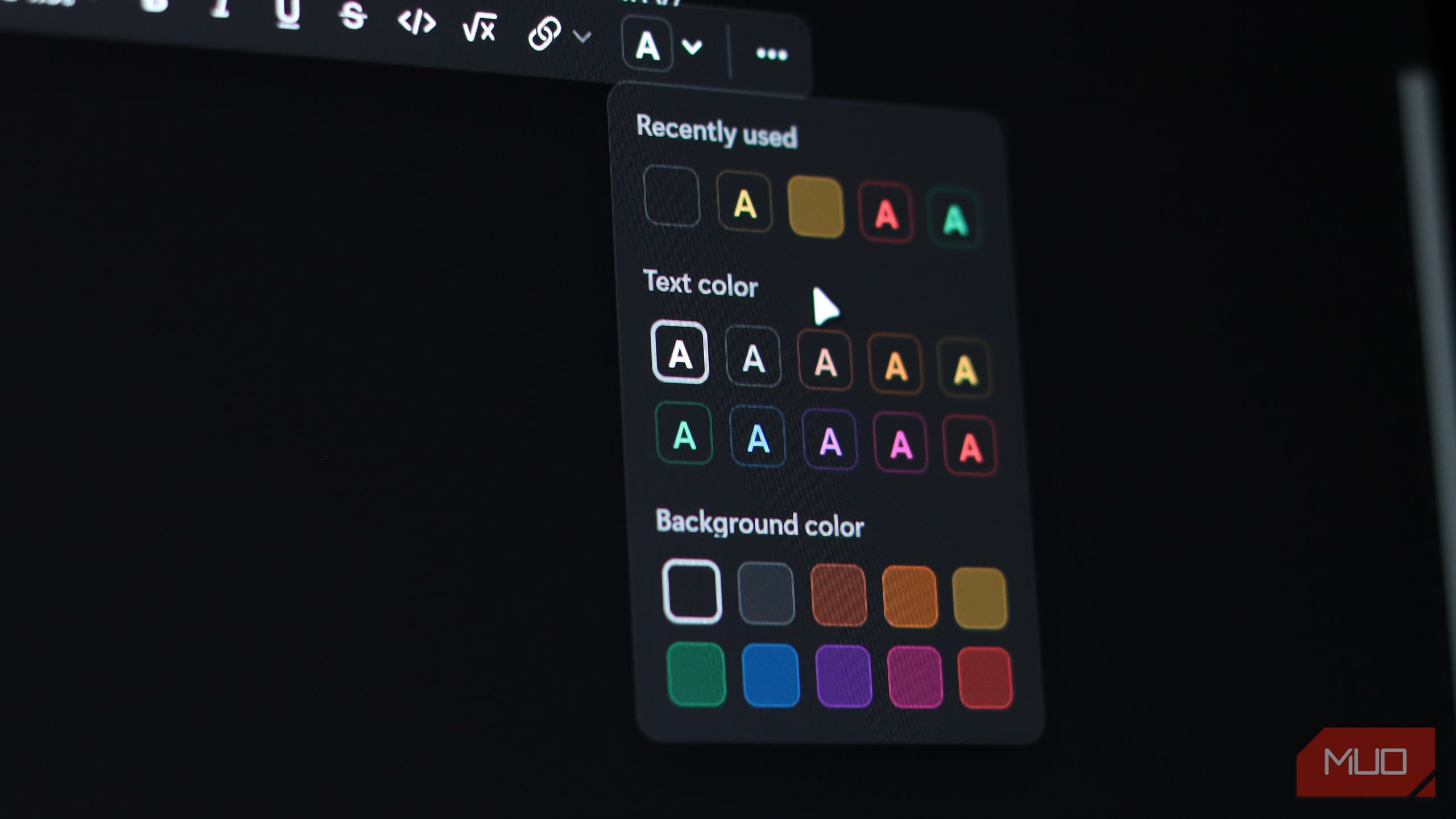 Text and Background color options in Notion