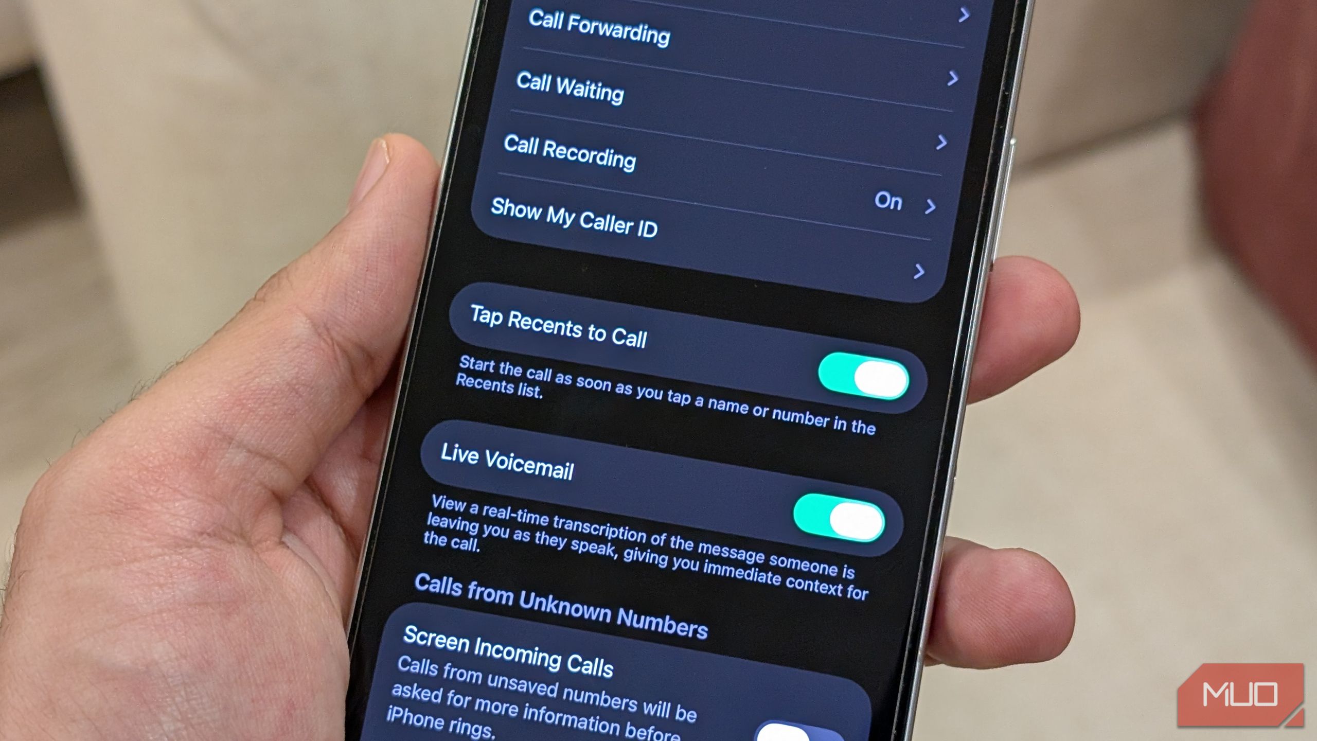 برای تماس با تنظیمات در iOS 26 ، ضربه بزنید