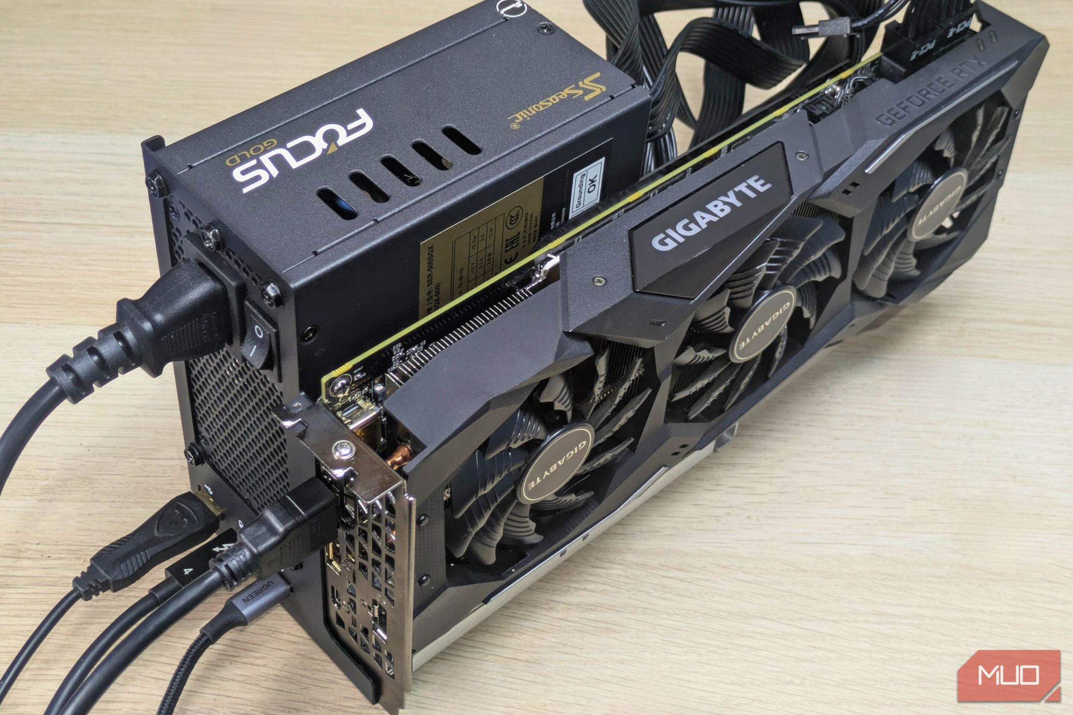 Using USB docking features on eGPU