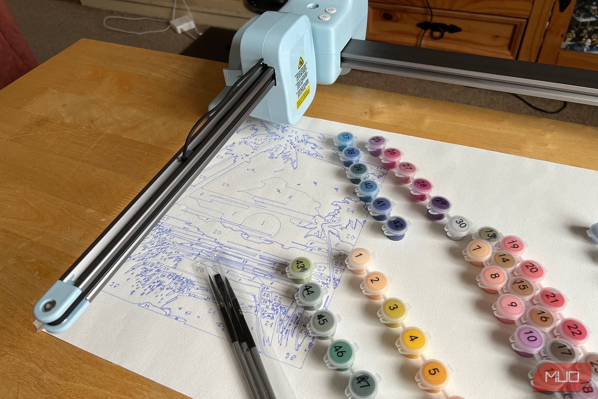LOKLiK iPaint with Sunset Drawing and Paint Pots