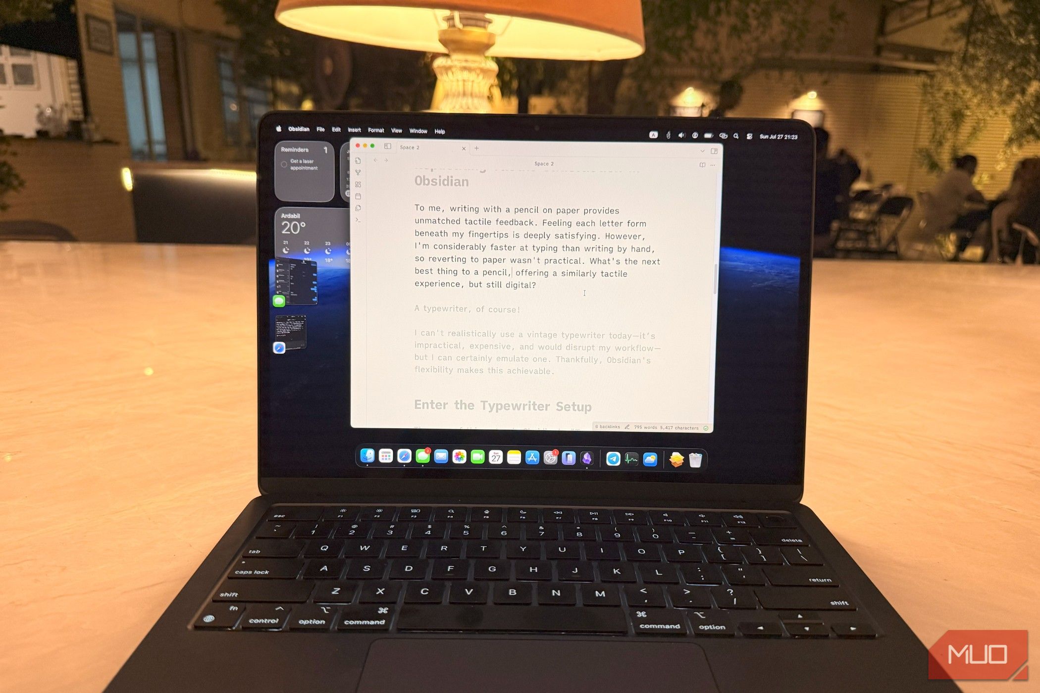 Obsidian on a MacBook set on a table