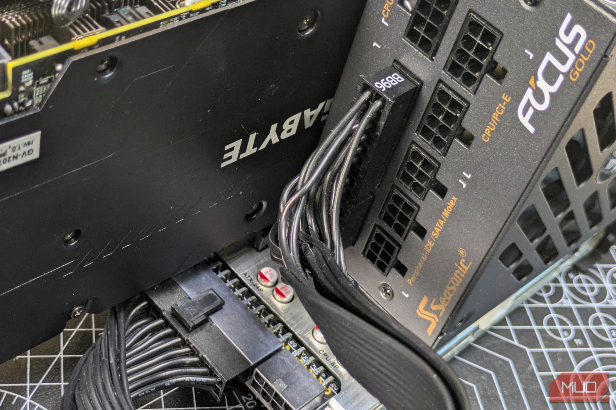 Plug-In necessary to dock and GPU