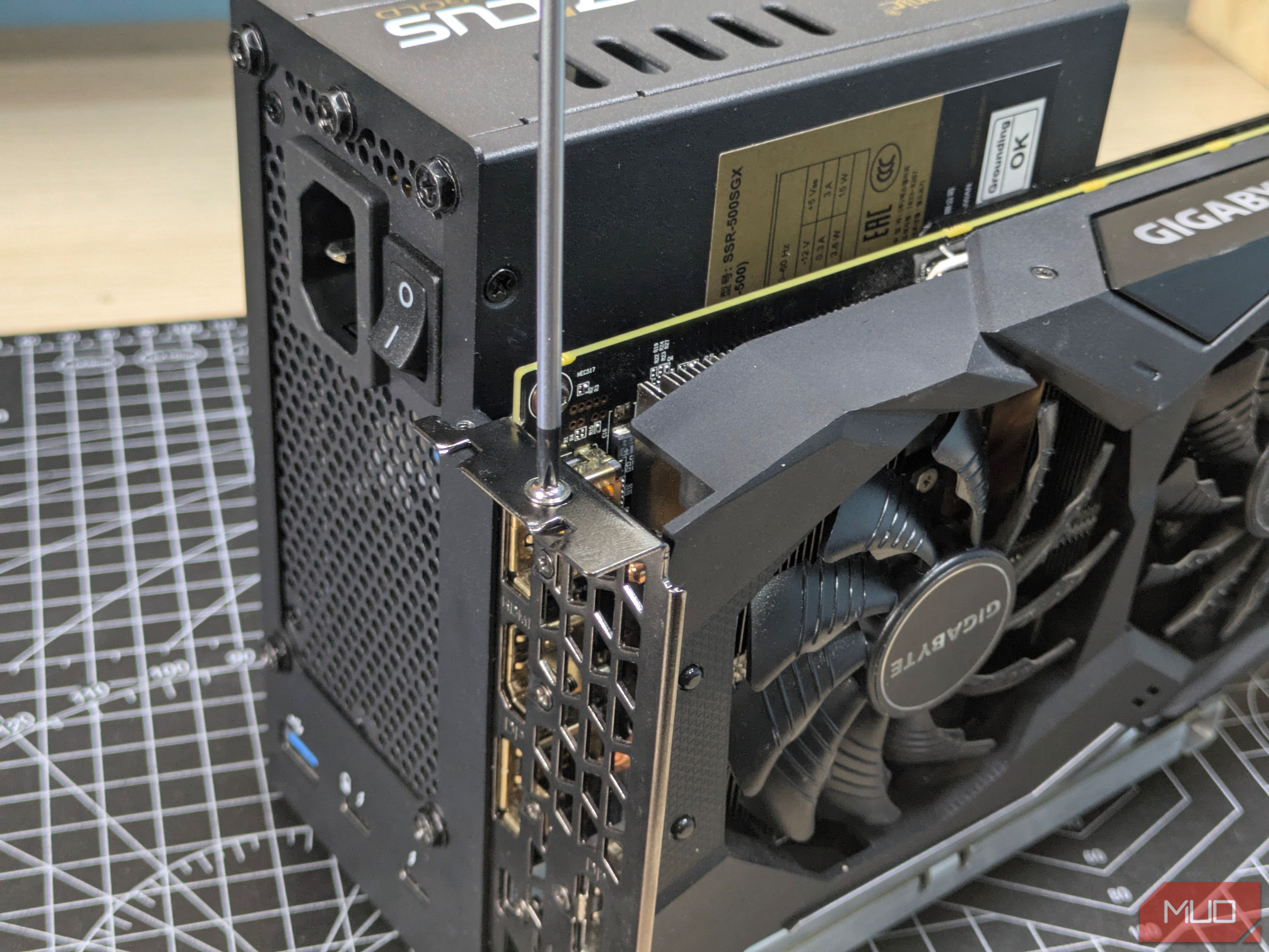 Secure GPU and PSU on mountain brace