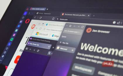 Multiple browsers open on a BENQ monitor