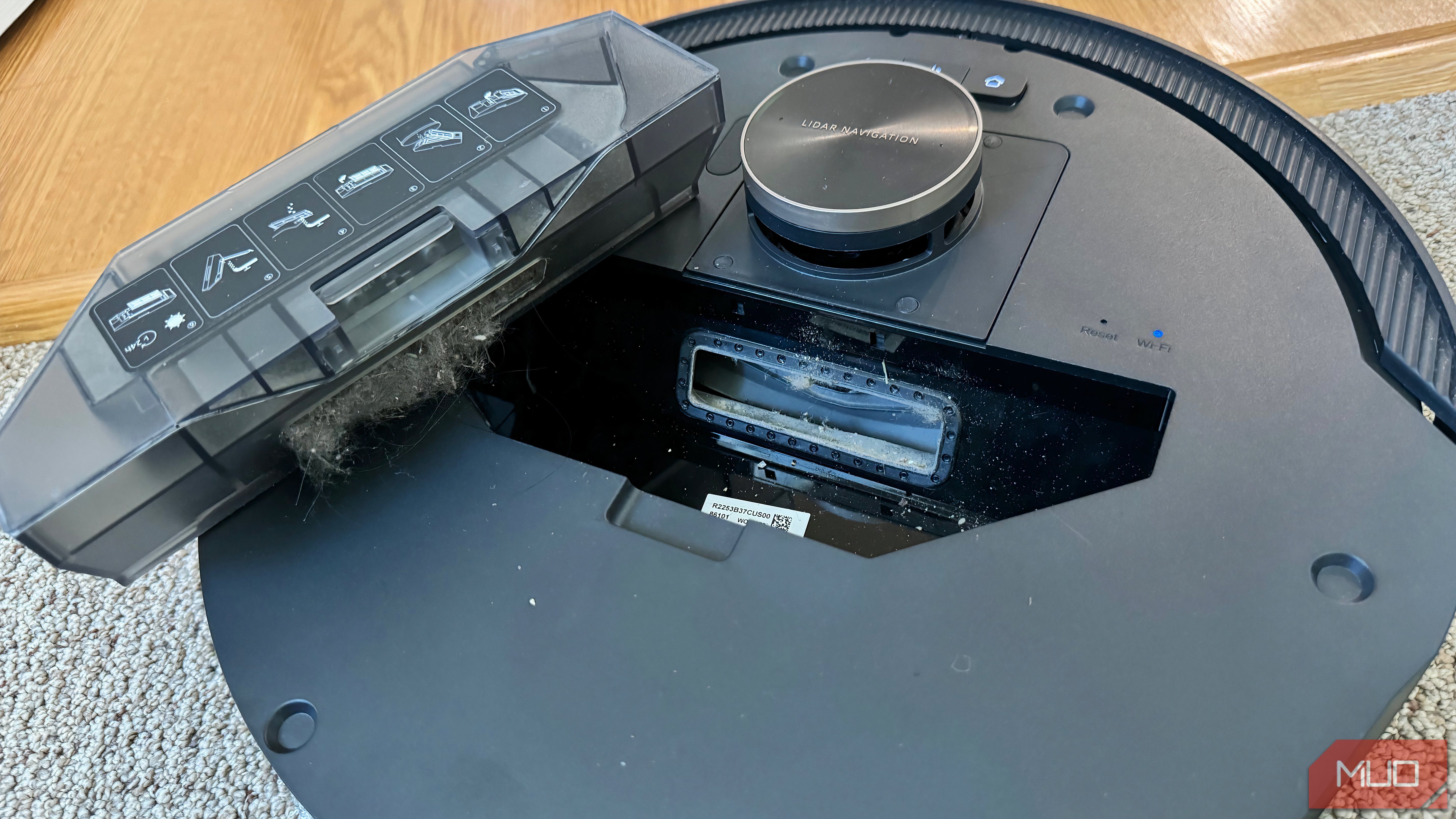 A dirty vacuum robot.