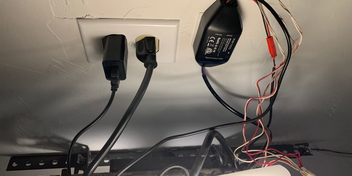 Controller Installed Ready To Test - Come installare un controller per porte da garage intelligenti
